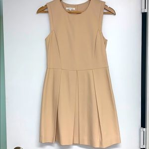 💥DRESS SALE💥 PATRIZIA PEPE SLEEVELESS DRESS IN CREAM